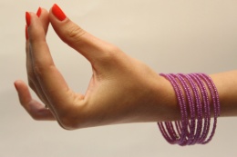 Bransoletka ze szklanych koralików - fioletowa